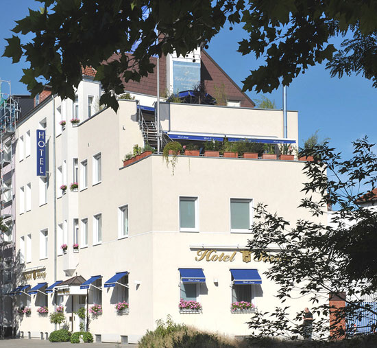 Hotel Savoy Aussenansicht